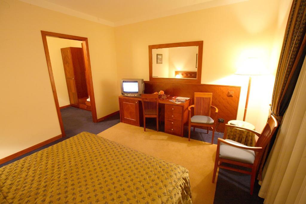 Hotel Dinara Livno Pokoj fotografie