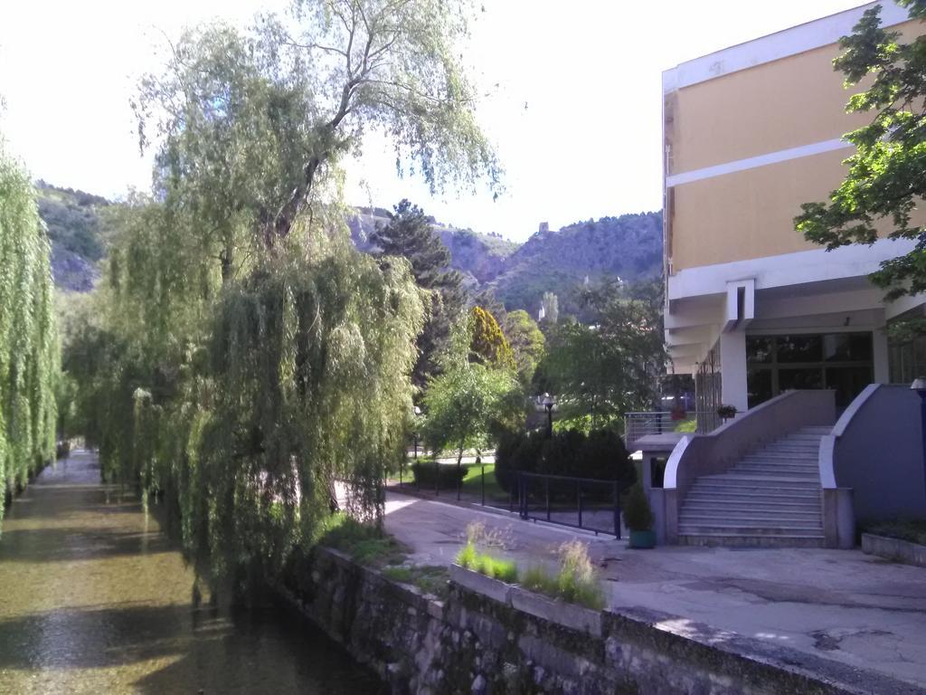 Hotel Dinara Livno Exteriér fotografie